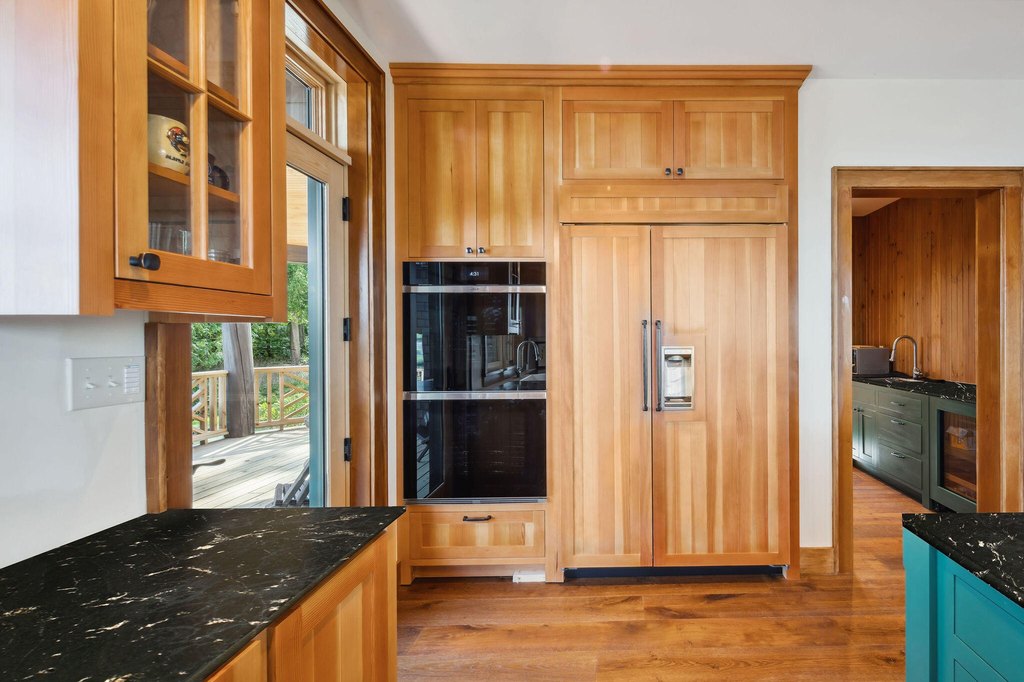 Essex, New York, 12936, United States, 6 Bedrooms Bedrooms, ,4.5 BathroomsBathrooms,Residential,Forsale,1953152