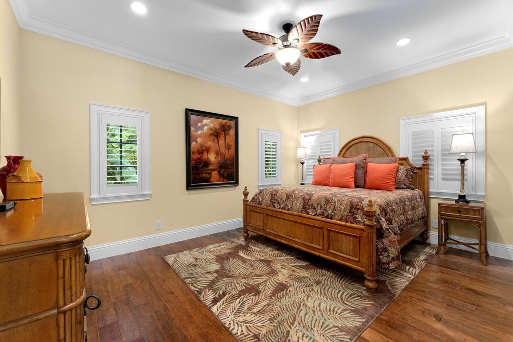 Lower Matecumbe, Florida, 33036, United States, 5 Bedrooms Bedrooms, ,5.5 BathroomsBathrooms,Residential,Forsale,1971975