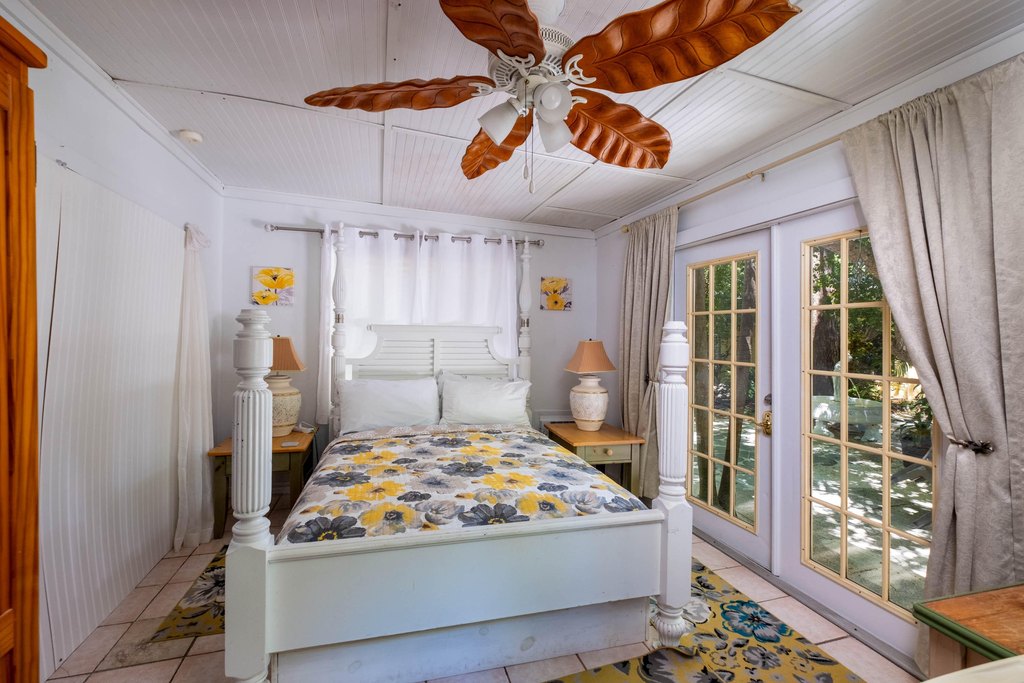 Key Largo, Florida, 33037, United States, 10 Bedrooms Bedrooms, ,9 BathroomsBathrooms,Residential,Forsale,1944409