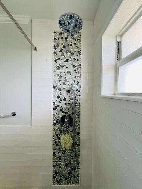 MARATHON, Florida, 33050, United States, 3 Bedrooms Bedrooms, ,2 BathroomsBathrooms,Residential,Forsale,2004363