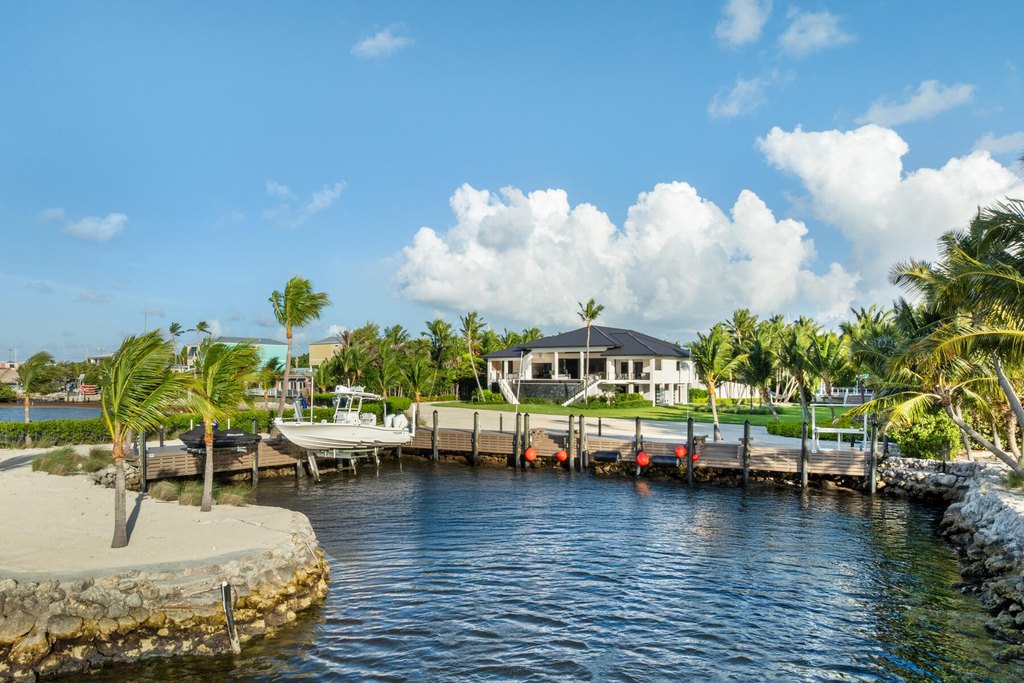 Plantation Key, Florida, 33036, United States, 6 Bedrooms Bedrooms, ,8 BathroomsBathrooms,Residential,Forsale,2011105