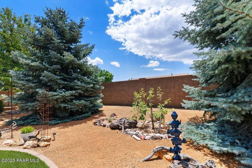 Prescott Valley, Arizona, 86315, United States, 3 Bedrooms Bedrooms, ,2 BathroomsBathrooms,Residential,Forsale,1903159