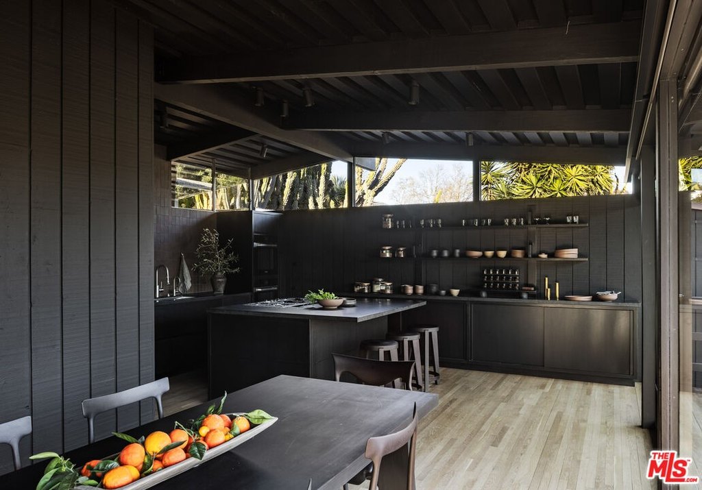 Malibu, California, 90265, United States, 3 Bedrooms Bedrooms, ,3.5 BathroomsBathrooms,Residential,Forsale,1985958