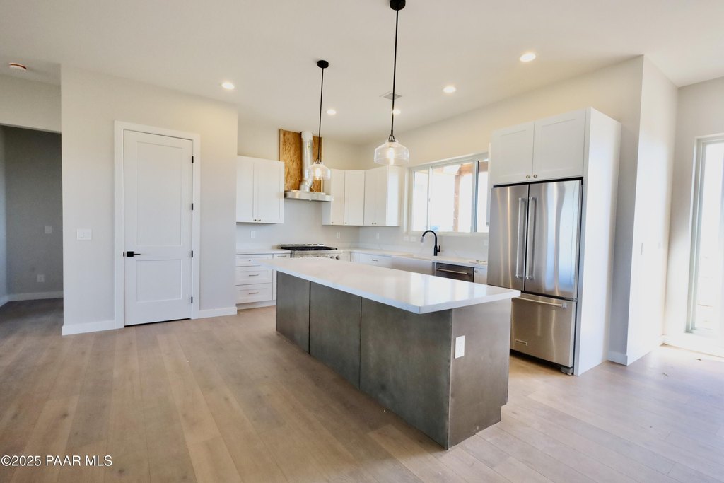 Prescott Valley, Arizona, 86315, United States, 4 Bedrooms Bedrooms, ,3.5 BathroomsBathrooms,Residential,Forsale,1903157