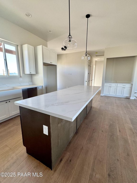 Prescott Valley, Arizona, 86315, United States, 4 Bedrooms Bedrooms, ,3.5 BathroomsBathrooms,Residential,Forsale,1903157