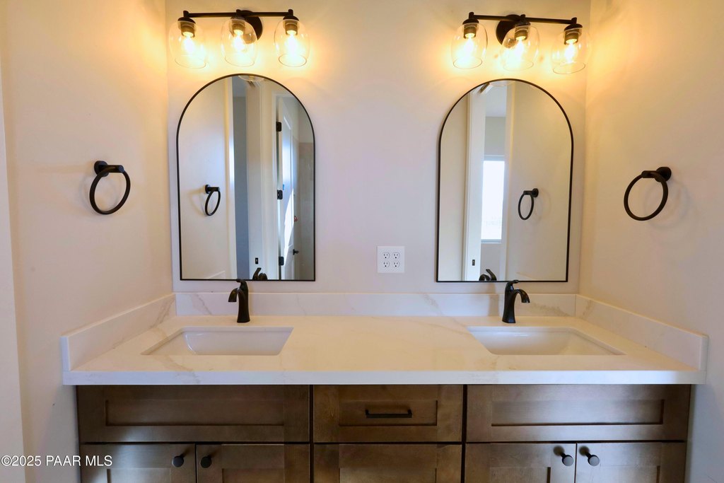 Prescott Valley, Arizona, 86315, United States, 4 Bedrooms Bedrooms, ,3.5 BathroomsBathrooms,Residential,Forsale,1903157