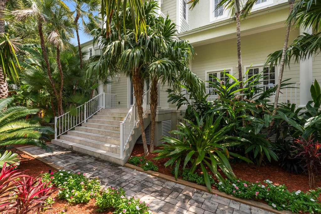 Lower Matecumbe, Florida, 33036, United States, 5 Bedrooms Bedrooms, ,5.5 BathroomsBathrooms,Residential,Forsale,1971975