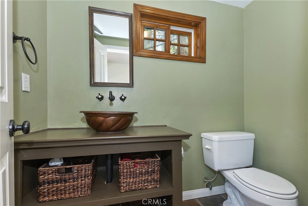Lake Arrowhead, California, 92352, United States, 3 Bedrooms Bedrooms, ,3.5 BathroomsBathrooms,Residential,Forsale,1886298