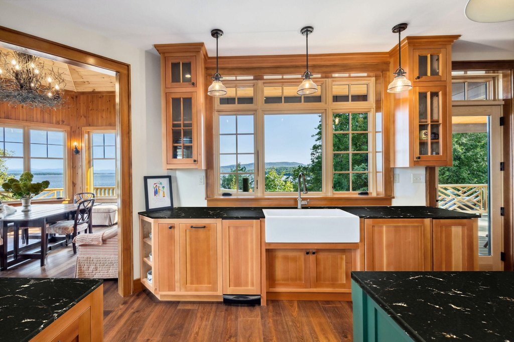 Essex, New York, 12936, United States, 6 Bedrooms Bedrooms, ,4.5 BathroomsBathrooms,Residential,Forsale,1953152