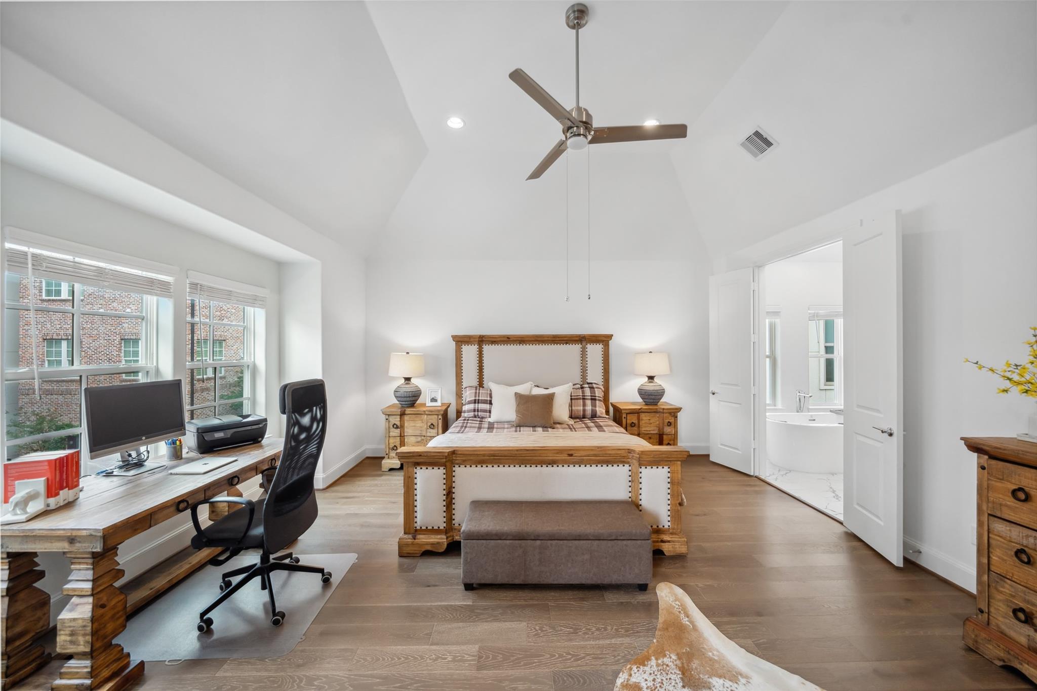 Houston, Texas, 77007, United States, 3 Bedrooms Bedrooms, ,3 BathroomsBathrooms,Residential,Forsale,1953056