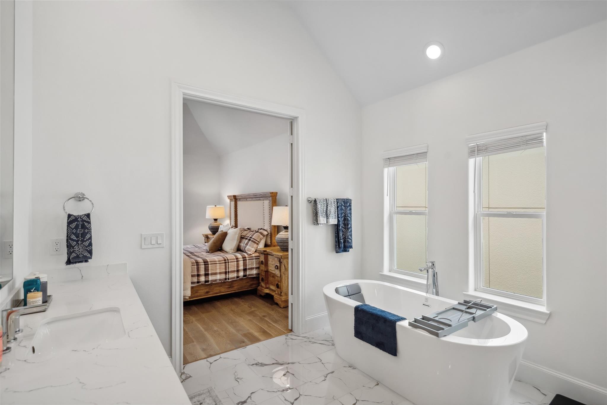 Houston, Texas, 77007, United States, 3 Bedrooms Bedrooms, ,3 BathroomsBathrooms,Residential,Forsale,1953056