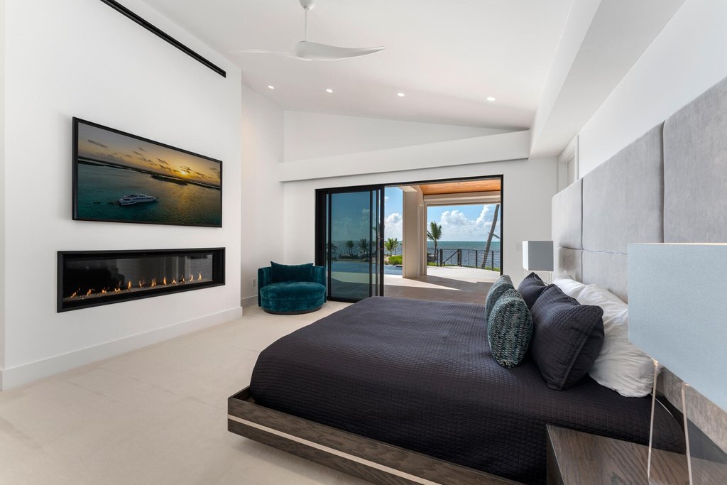 Plantation Key, Florida, 33036, United States, 6 Bedrooms Bedrooms, ,8 BathroomsBathrooms,Residential,Forsale,2011105