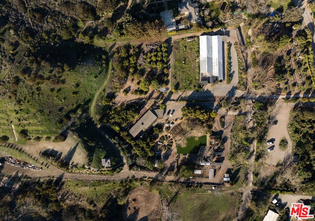 Malibu, California, 90265, United States, 3 Bedrooms Bedrooms, ,3.5 BathroomsBathrooms,Residential,Forsale,1985958 Malibu, California, 90265, United States, 3 Bedrooms Bedrooms, ,3.5 BathroomsBathrooms,Residential,Forsale,1985958