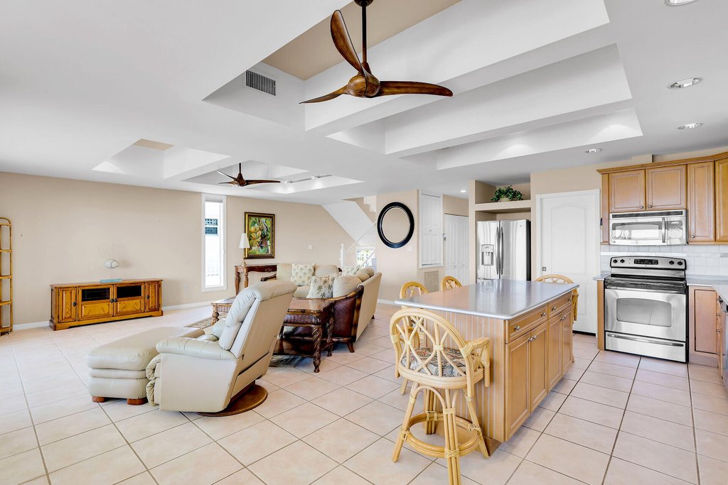 Key Largo, Florida, 33070, United States, 3 Bedrooms Bedrooms, ,2 BathroomsBathrooms,Residential,Forsale,1944349