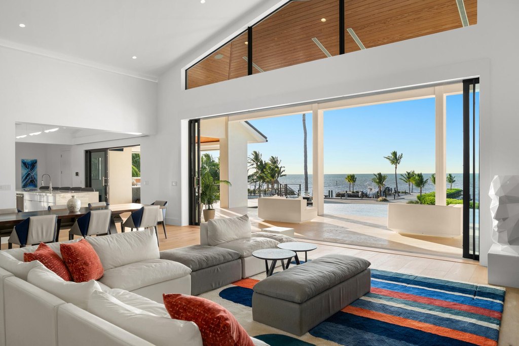 Plantation Key, Florida, 33036, United States, 6 Bedrooms Bedrooms, ,8 BathroomsBathrooms,Residential,Forsale,2011105