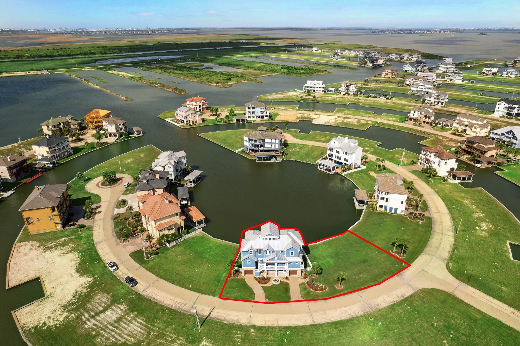 Hitchcock, Texas, 77563, United States, 4 Bedrooms Bedrooms, ,3 BathroomsBathrooms,Residential,Forsale,1953060