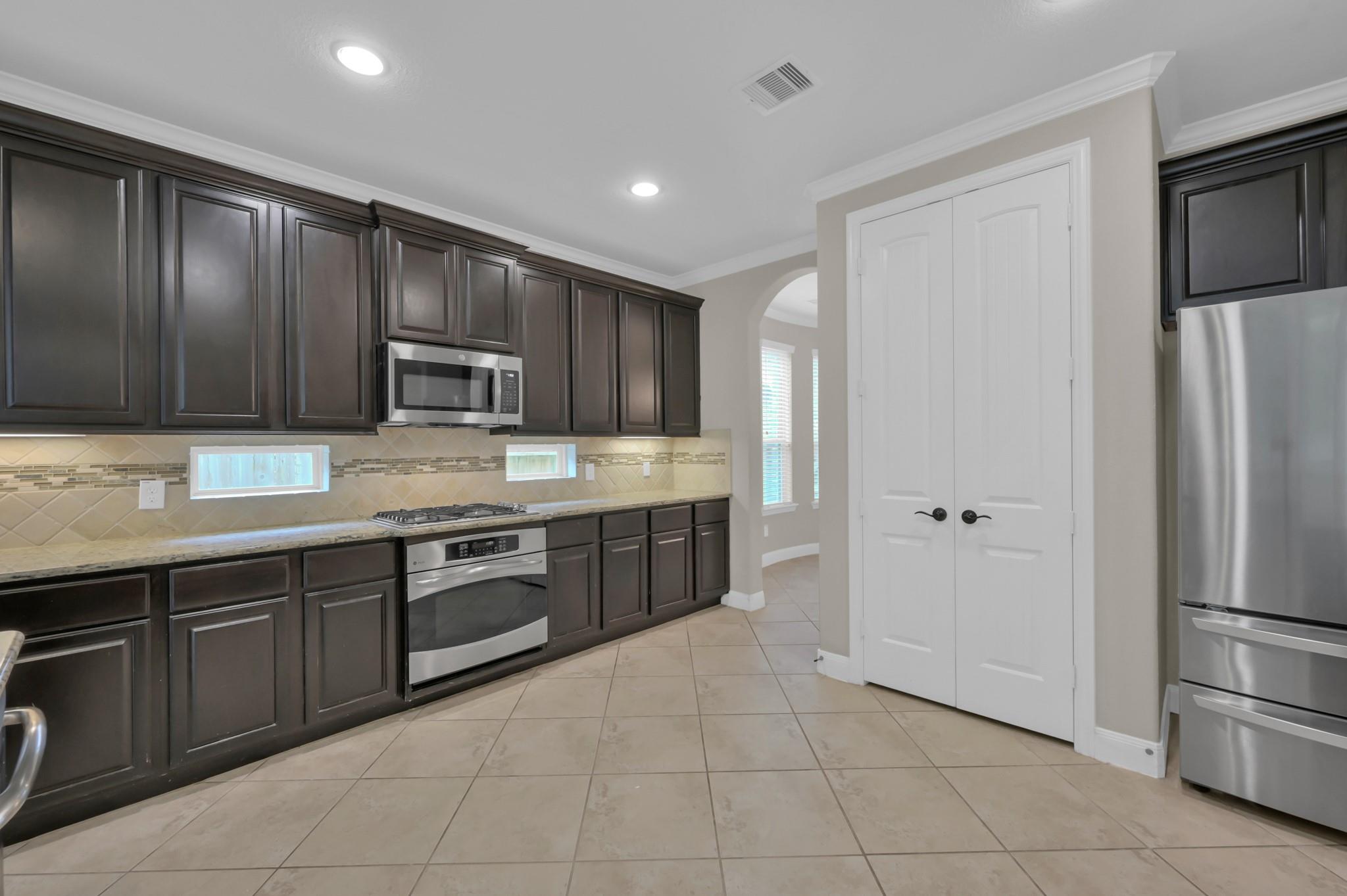 Montgomery, Texas, 77316, United States, 4 Bedrooms Bedrooms, ,3 BathroomsBathrooms,Residential,Forsale,1953065