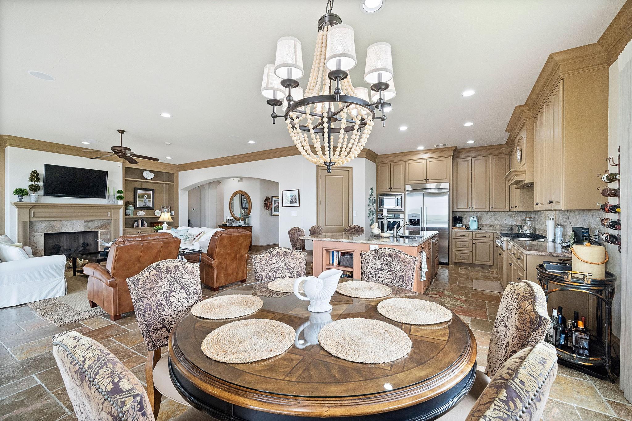 Hitchcock, Texas, 77563, United States, 4 Bedrooms Bedrooms, ,3 BathroomsBathrooms,Residential,Forsale,1953061