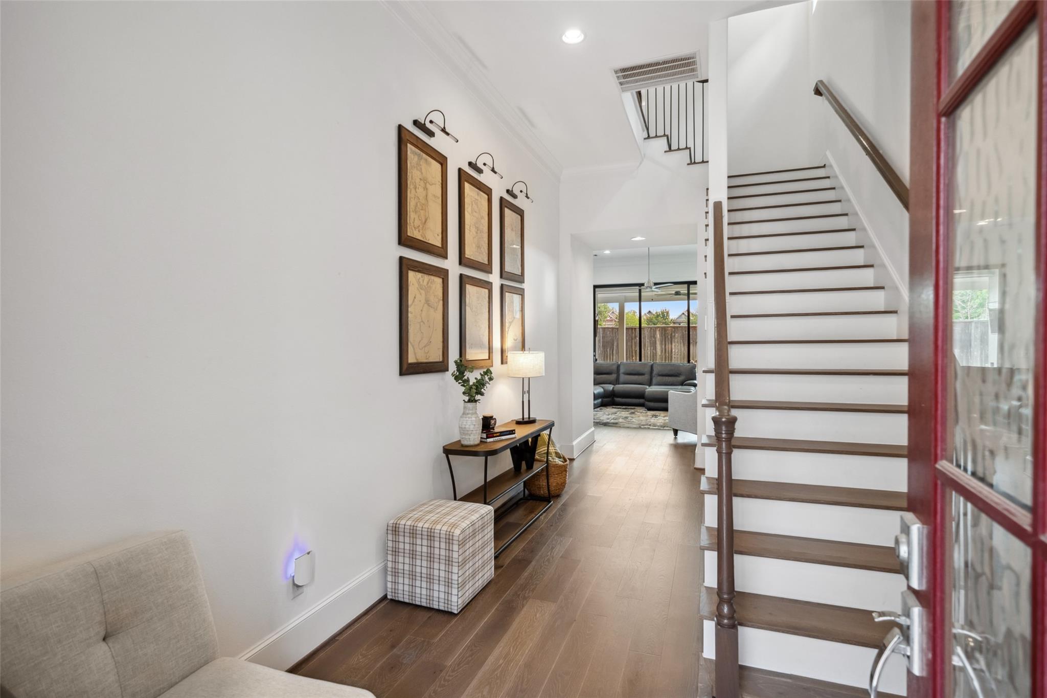 Houston, Texas, 77007, United States, 3 Bedrooms Bedrooms, ,3 BathroomsBathrooms,Residential,Forsale,1953056