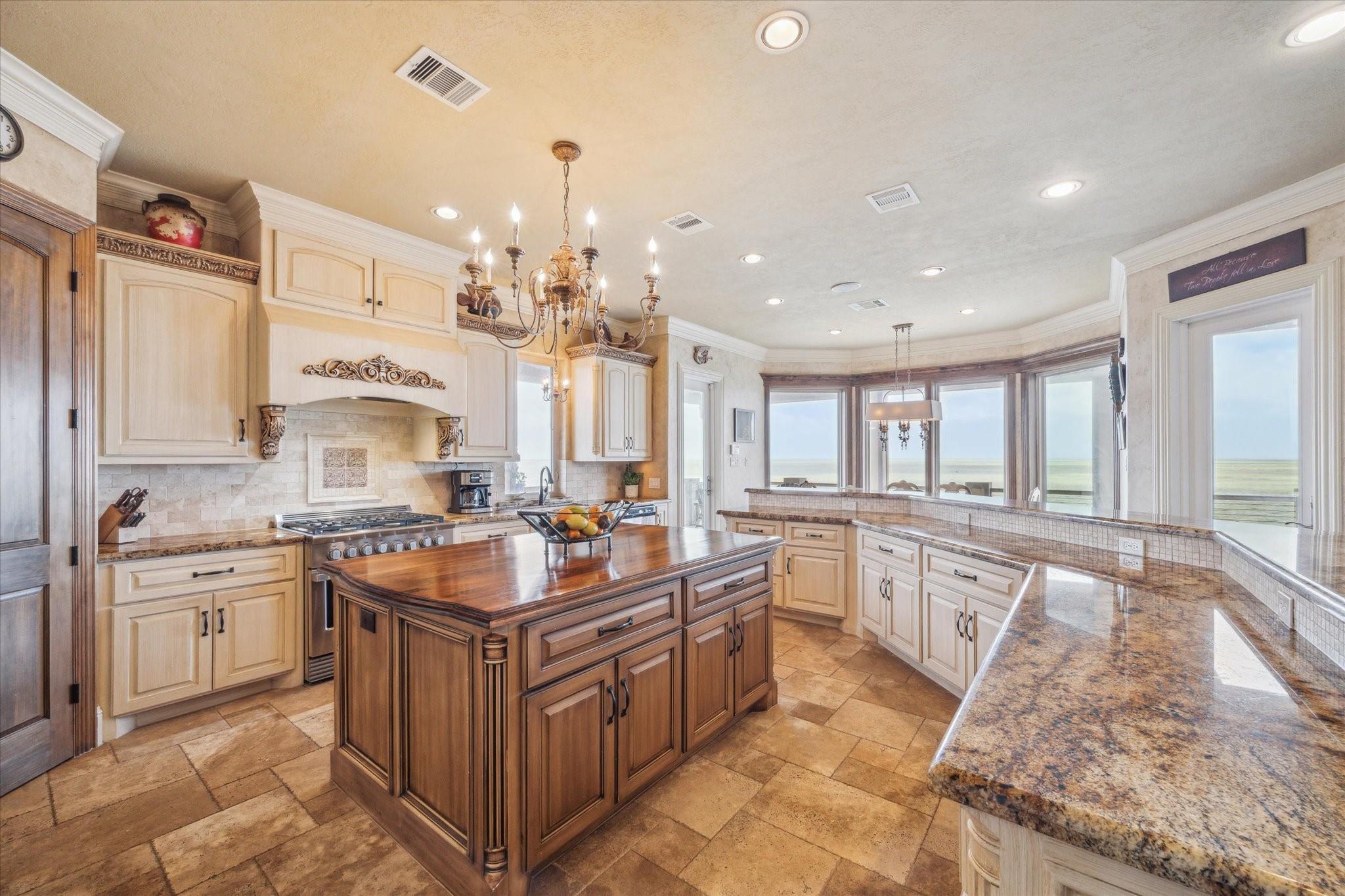 Hitchcock, Texas, 77563, United States, 4 Bedrooms Bedrooms, ,4 BathroomsBathrooms,Residential,Forsale,1953057