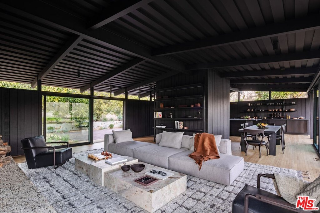 Malibu, California, 90265, United States, 3 Bedrooms Bedrooms, ,3.5 BathroomsBathrooms,Residential,Forsale,1985958