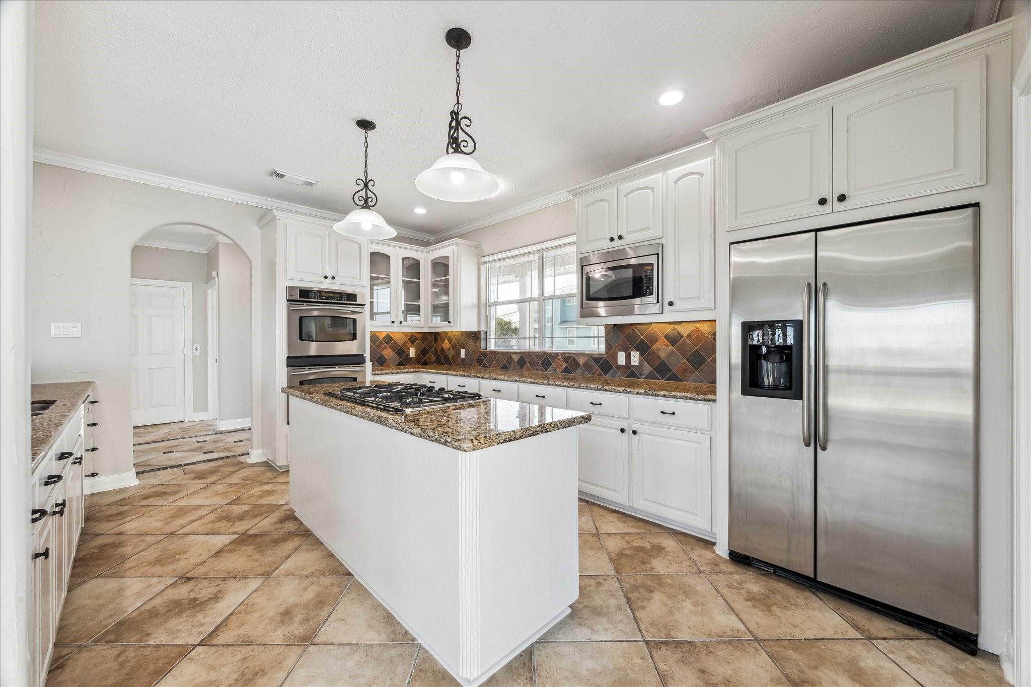 Hitchcock, Texas, 77563, United States, 4 Bedrooms Bedrooms, ,3 BathroomsBathrooms,Residential,Forsale,1953058