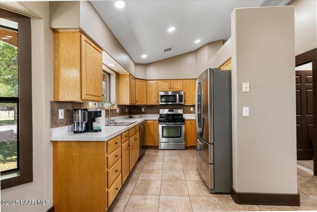 Paulden, Arizona, 86334, United States, 3 Bedrooms Bedrooms, ,2.5 BathroomsBathrooms,Residential,Forsale,1903147