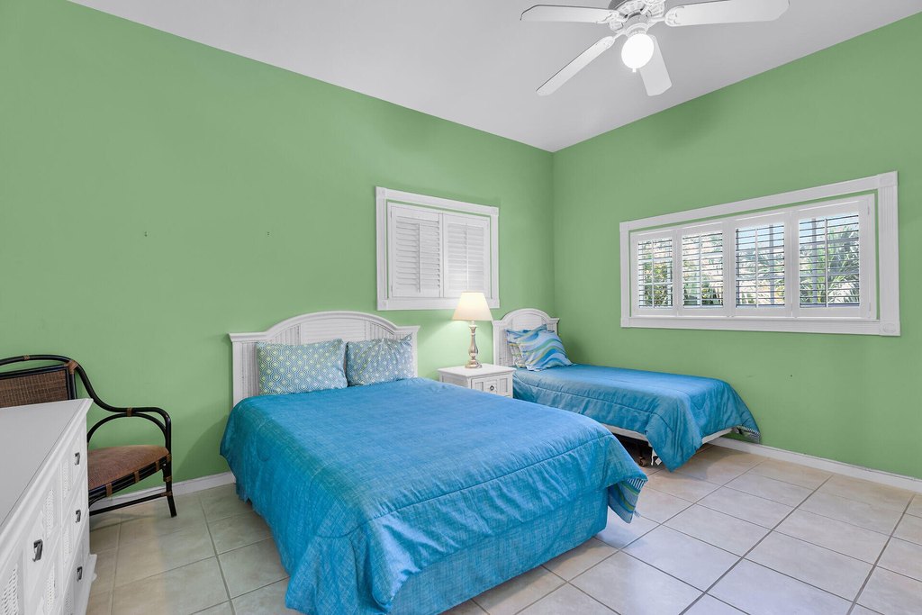 Key Largo, Florida, 33070, United States, 3 Bedrooms Bedrooms, ,2 BathroomsBathrooms,Residential,Forsale,1944349