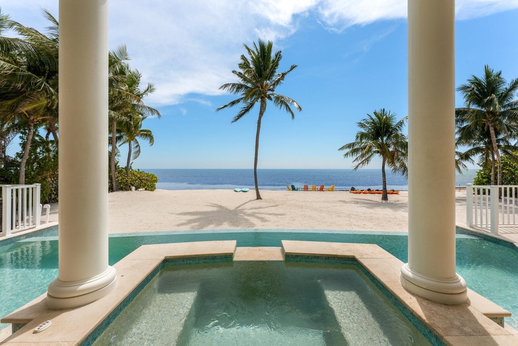 Lower Matecumbe, Florida, 33036, United States, 5 Bedrooms Bedrooms, ,5.5 BathroomsBathrooms,Residential,Forsale,1971975