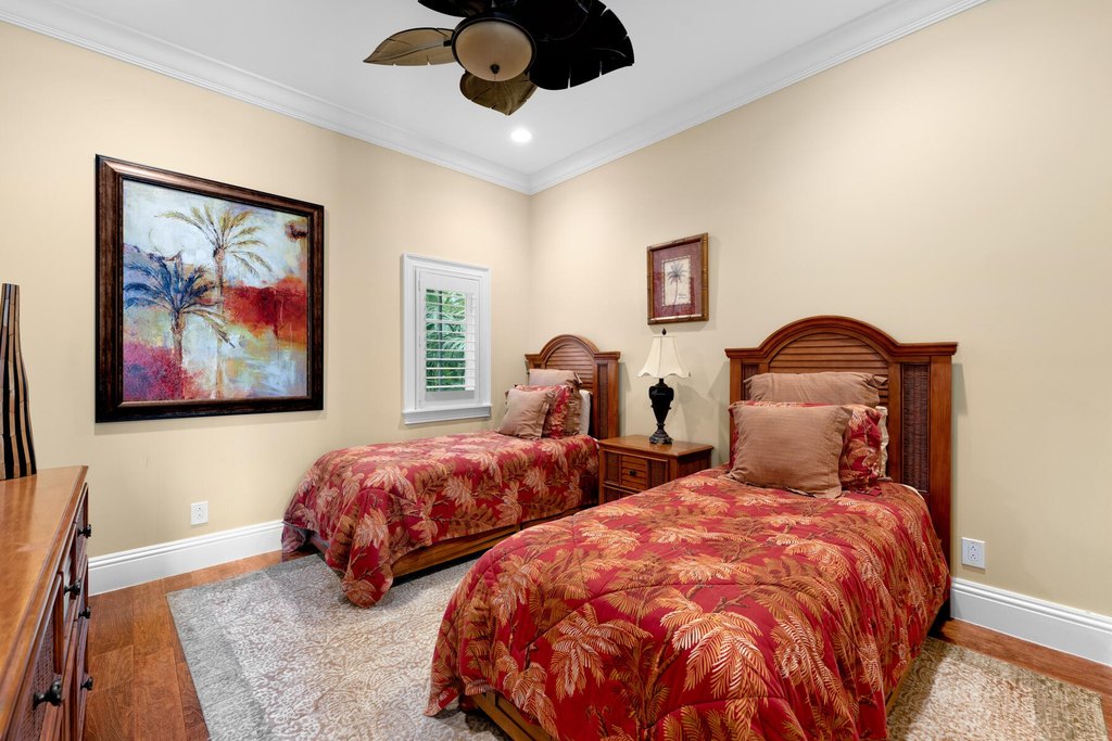 Lower Matecumbe, Florida, 33036, United States, 5 Bedrooms Bedrooms, ,5.5 BathroomsBathrooms,Residential,Forsale,1971975