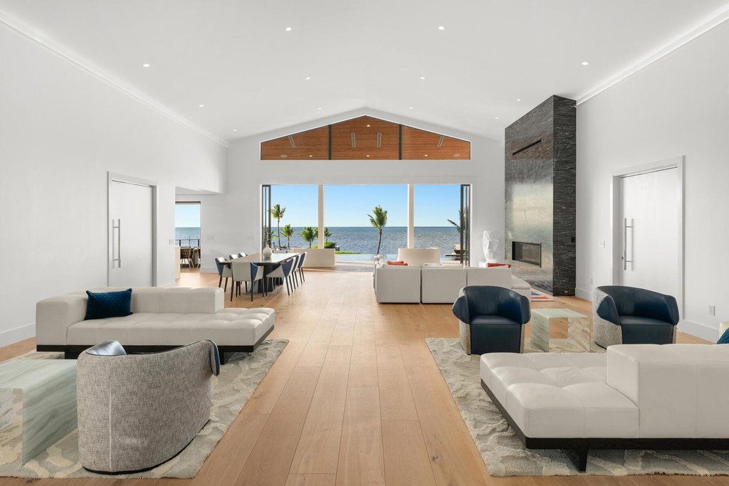 Plantation Key, Florida, 33036, United States, 6 Bedrooms Bedrooms, ,8 BathroomsBathrooms,Residential,Forsale,2011105