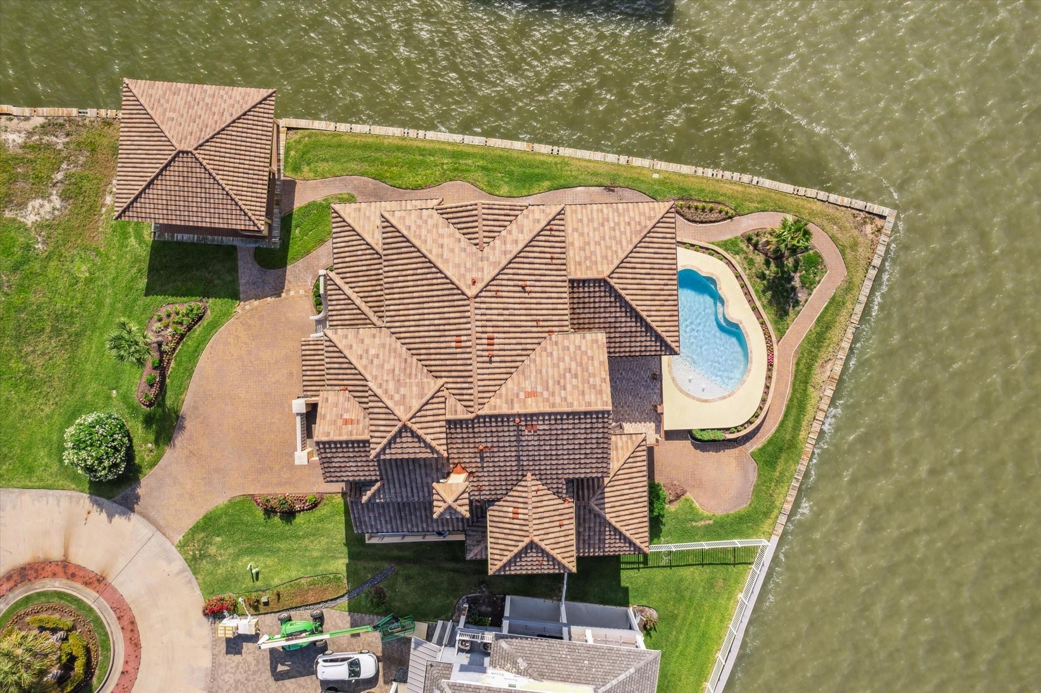 Hitchcock, Texas, 77563, United States, 4 Bedrooms Bedrooms, ,4 BathroomsBathrooms,Residential,Forsale,1953057