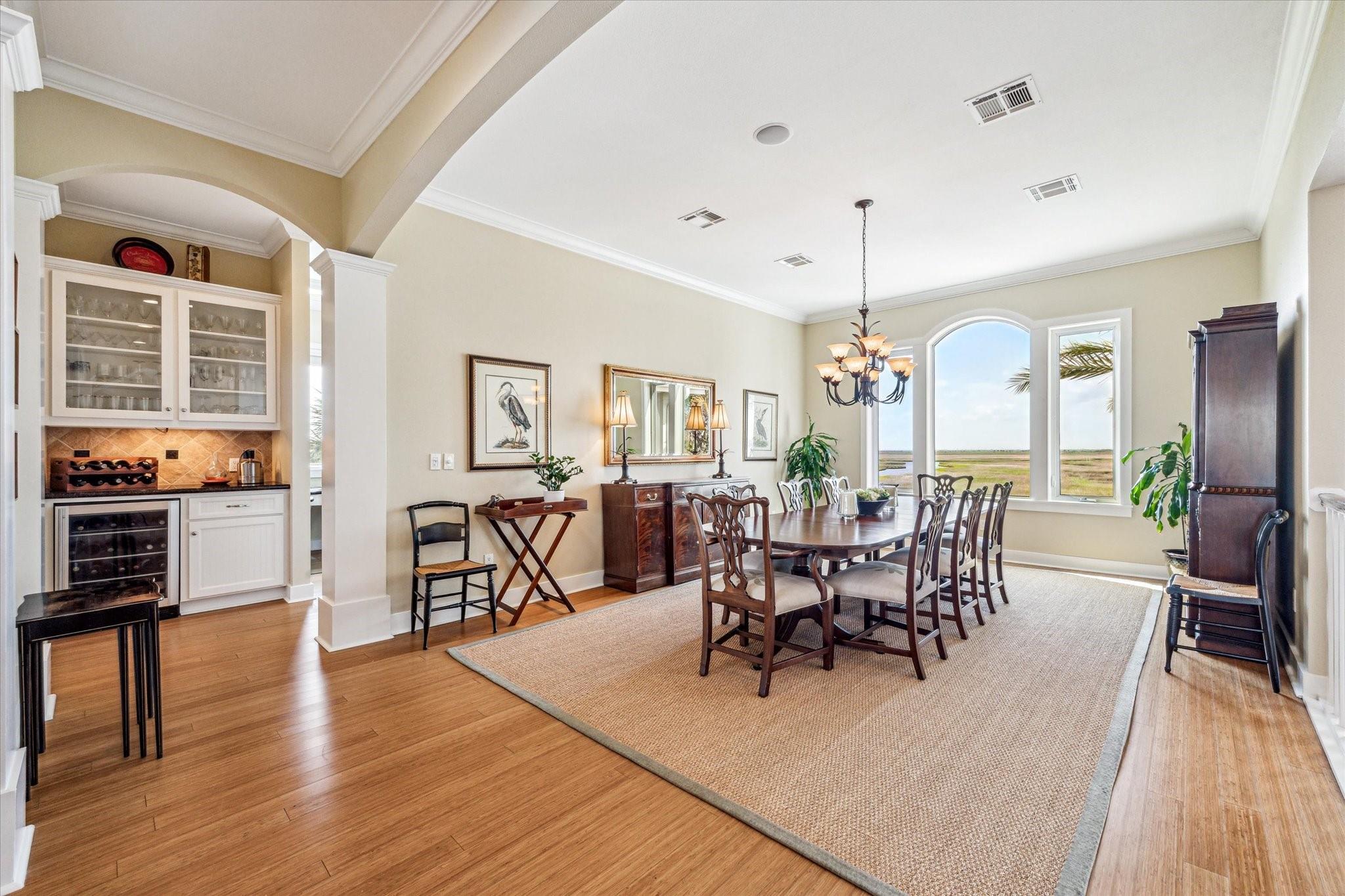 Hitchcock, Texas, 77563, United States, 4 Bedrooms Bedrooms, ,4 BathroomsBathrooms,Residential,Forsale,1953059