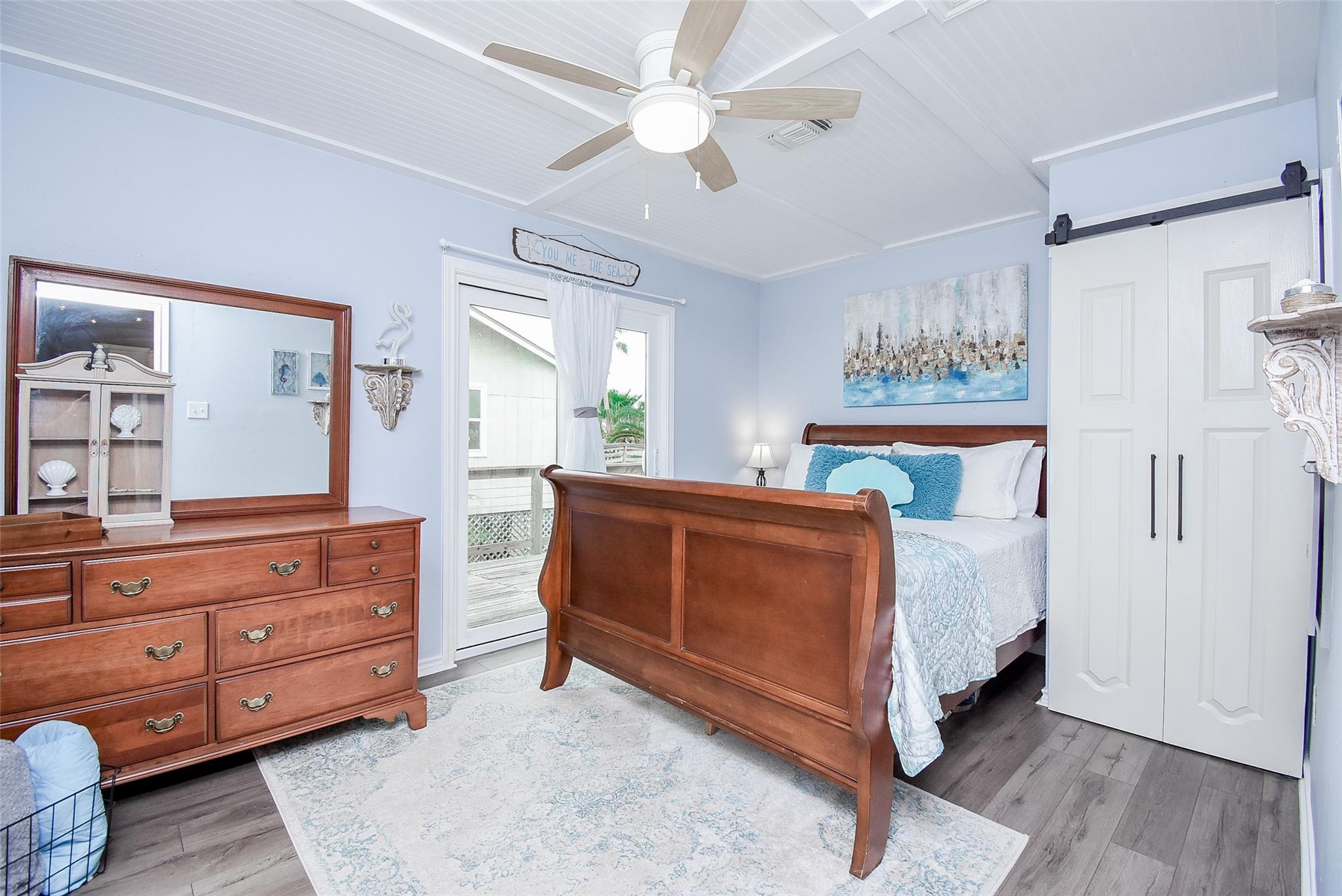 Jamaica Beach, Texas, 77554, United States, 4 Bedrooms Bedrooms, ,3 BathroomsBathrooms,Residential,Forsale,1953067