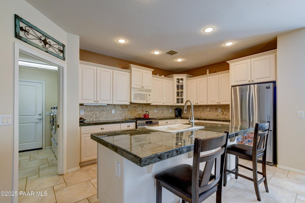 Prescott Valley, Arizona, 86314, United States, 3 Bedrooms Bedrooms, ,2 BathroomsBathrooms,Residential,Forsale,1903155