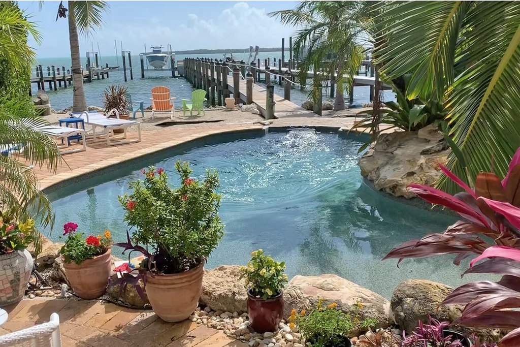Key Largo, Florida, 33070, United States, 3 Bedrooms Bedrooms, ,2 BathroomsBathrooms,Residential,Forsale,1944349
