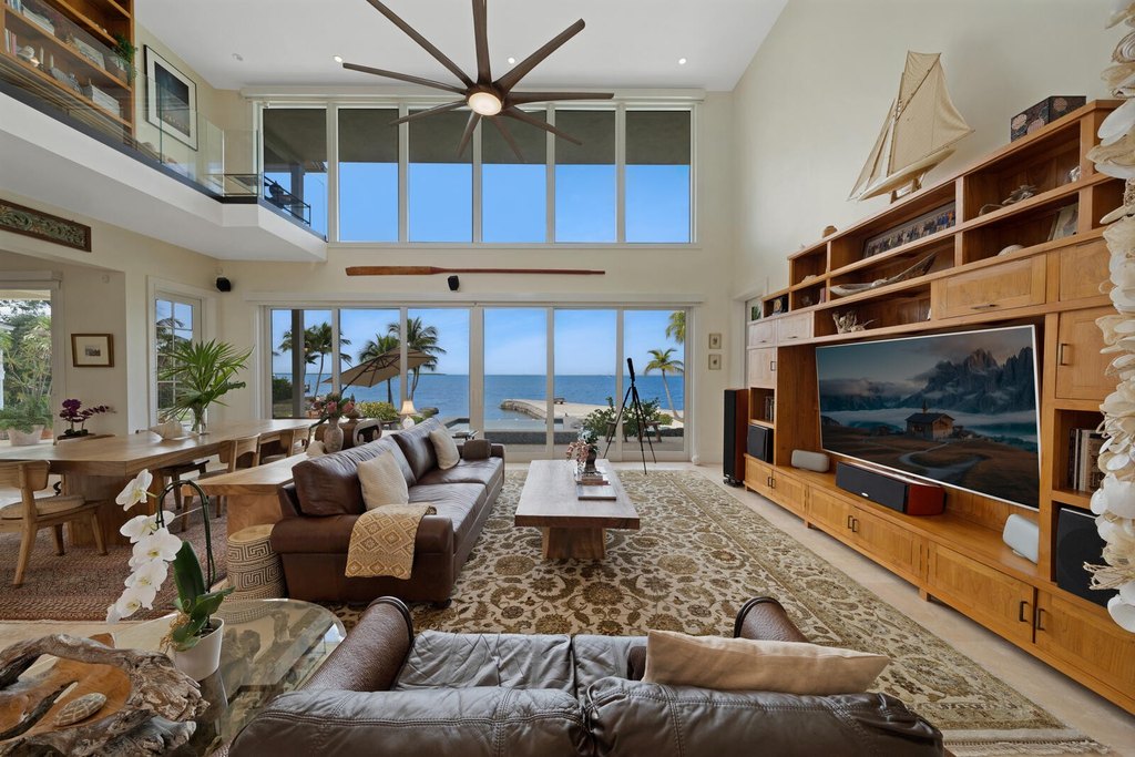 Upper Matecumbe Key Islamorada, Florida, 33036, United States, 7 Bedrooms Bedrooms, ,9.5 BathroomsBathrooms,Residential,Forsale,1971981