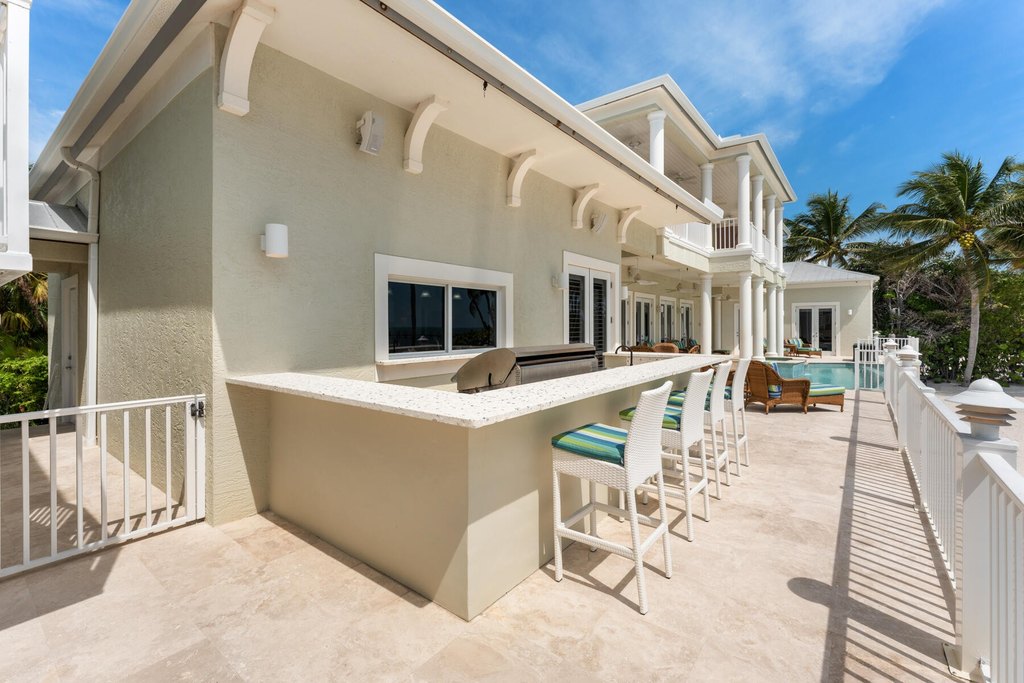 Lower Matecumbe, Florida, 33036, United States, 5 Bedrooms Bedrooms, ,5.5 BathroomsBathrooms,Residential,Forsale,1971975