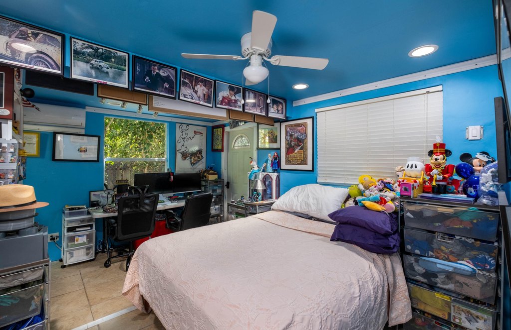 Key Largo, Florida, 33037, United States, 10 Bedrooms Bedrooms, ,9 BathroomsBathrooms,Residential,Forsale,1944409