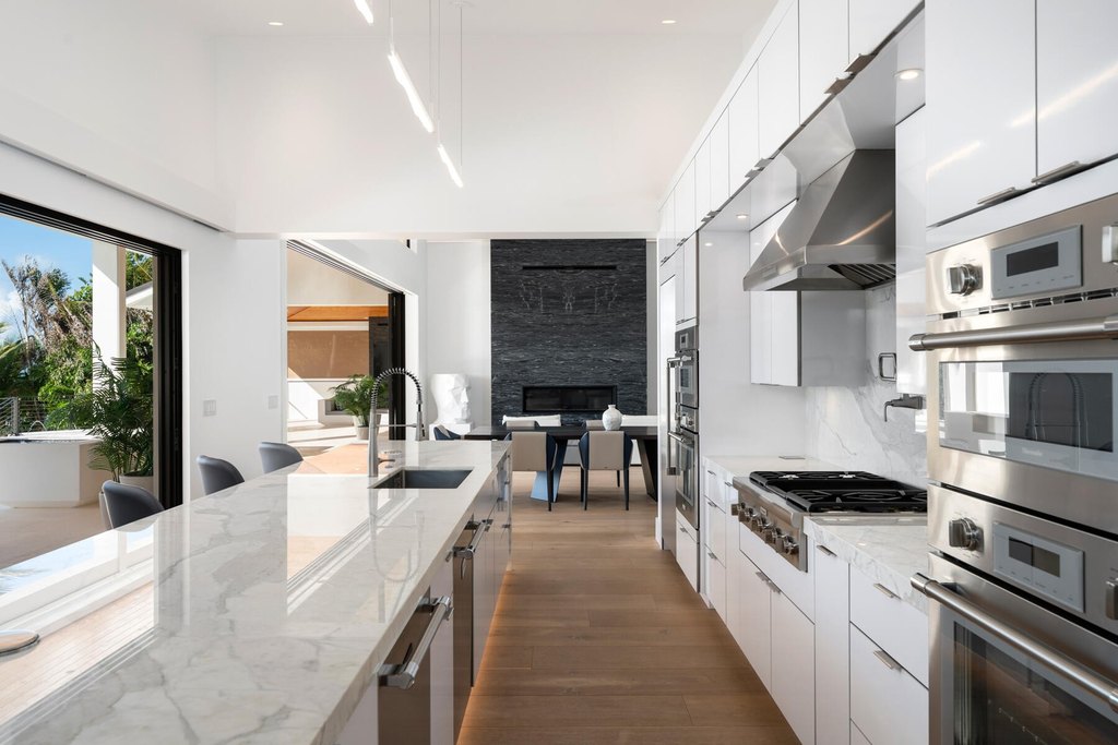 Plantation Key, Florida, 33036, United States, 6 Bedrooms Bedrooms, ,8 BathroomsBathrooms,Residential,Forsale,2011105