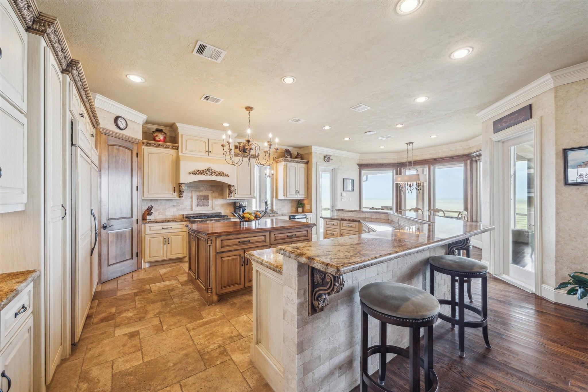 Hitchcock, Texas, 77563, United States, 4 Bedrooms Bedrooms, ,4 BathroomsBathrooms,Residential,Forsale,1953057
