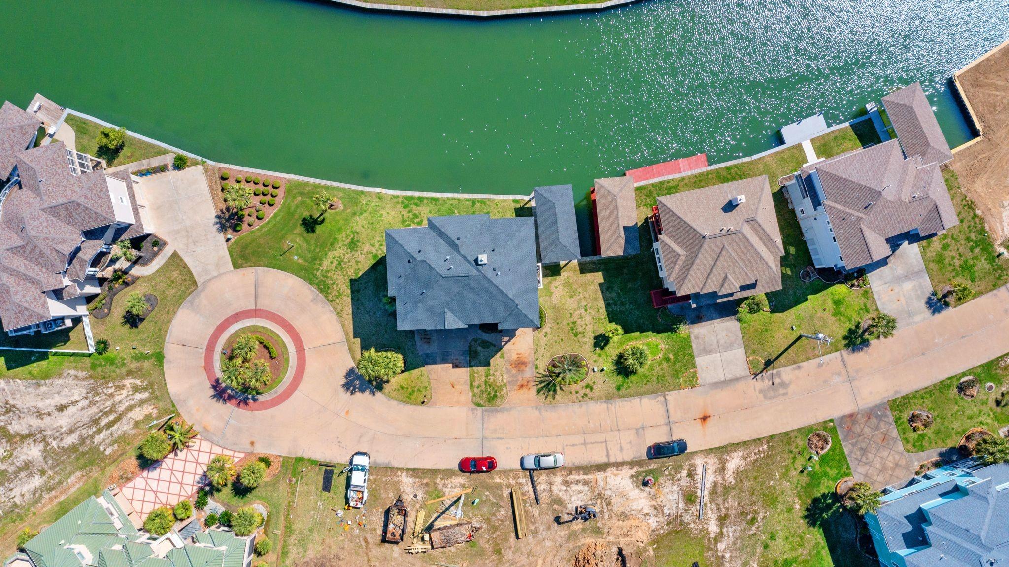 Hitchcock, Texas, 77563, United States, 4 Bedrooms Bedrooms, ,4 BathroomsBathrooms,Residential,Forsale,1934888