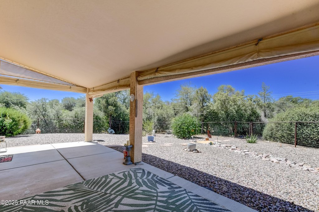 Prescott, Arizona, 86305, United States, 3 Bedrooms Bedrooms, ,2 BathroomsBathrooms,Residential,Forsale,1886195