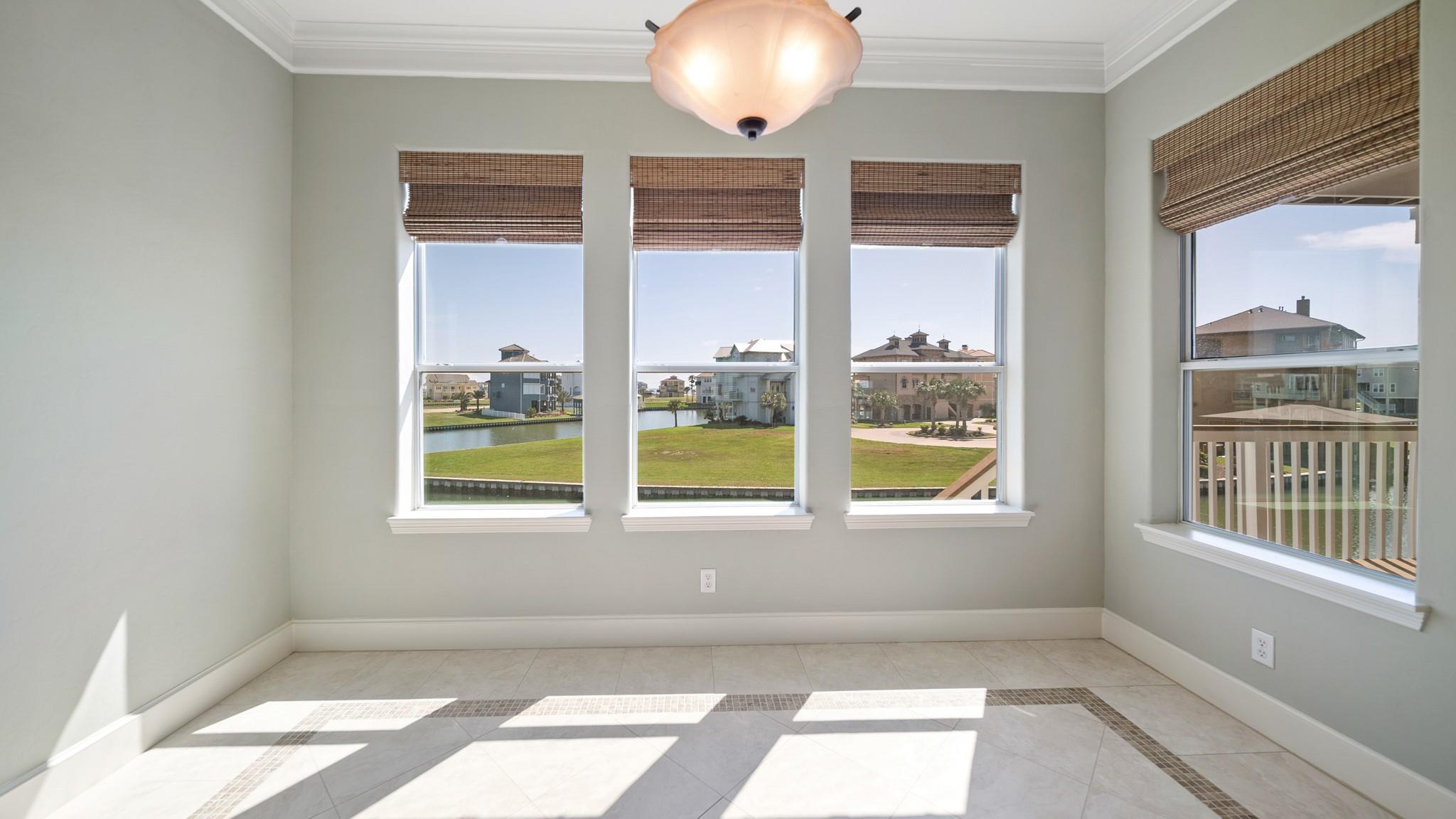 Hitchcock, Texas, 77563, United States, 4 Bedrooms Bedrooms, ,4 BathroomsBathrooms,Residential,Forsale,1934888