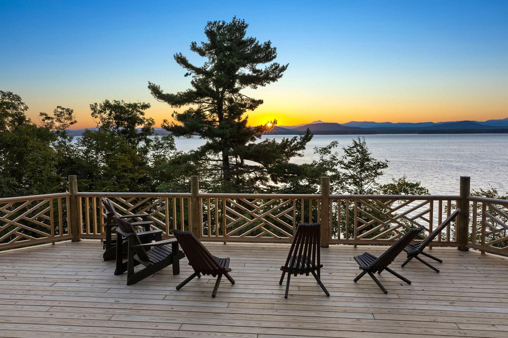 Essex, New York, 12936, United States, 6 Bedrooms Bedrooms, ,4.5 BathroomsBathrooms,Residential,Forsale,1953152