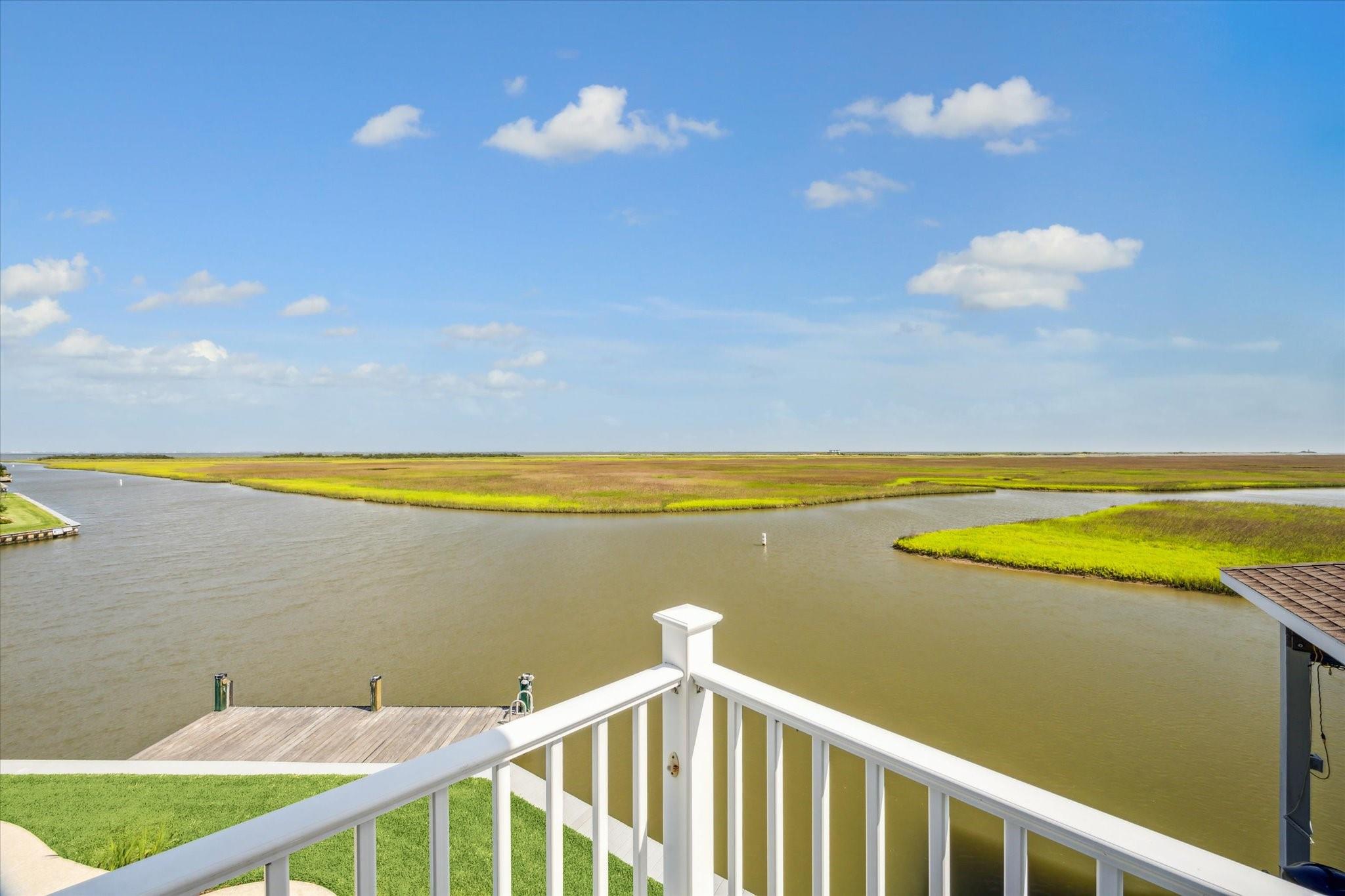 Hitchcock, Texas, 77563, United States, 4 Bedrooms Bedrooms, ,4 BathroomsBathrooms,Residential,Forsale,1953059