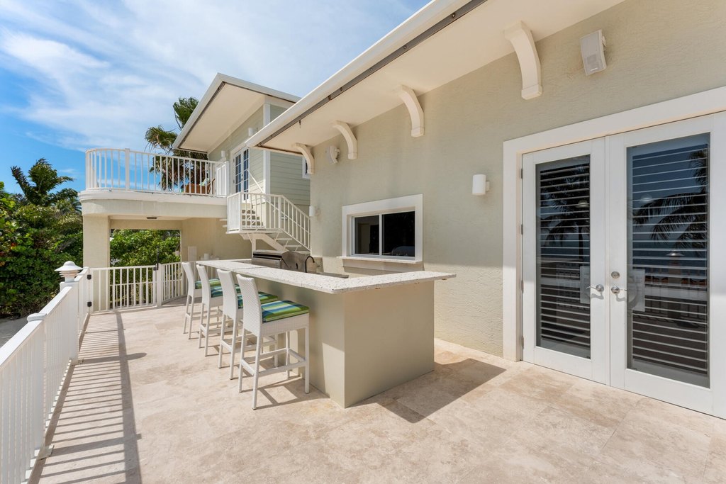 Lower Matecumbe, Florida, 33036, United States, 5 Bedrooms Bedrooms, ,5.5 BathroomsBathrooms,Residential,Forsale,1971975