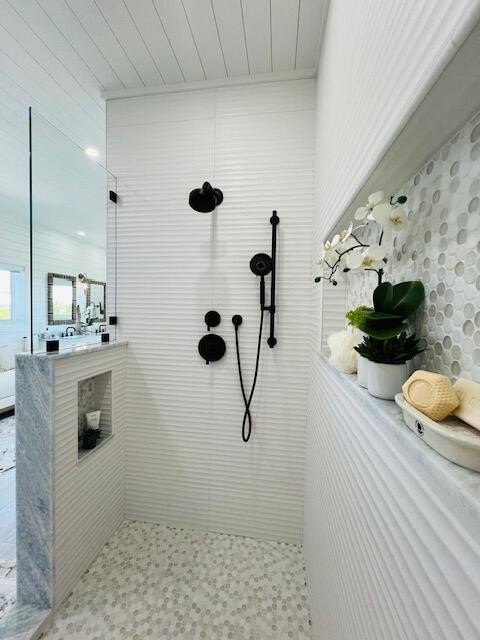 MARATHON, Florida, 33050, United States, 3 Bedrooms Bedrooms, ,2 BathroomsBathrooms,Residential,Forsale,2004363