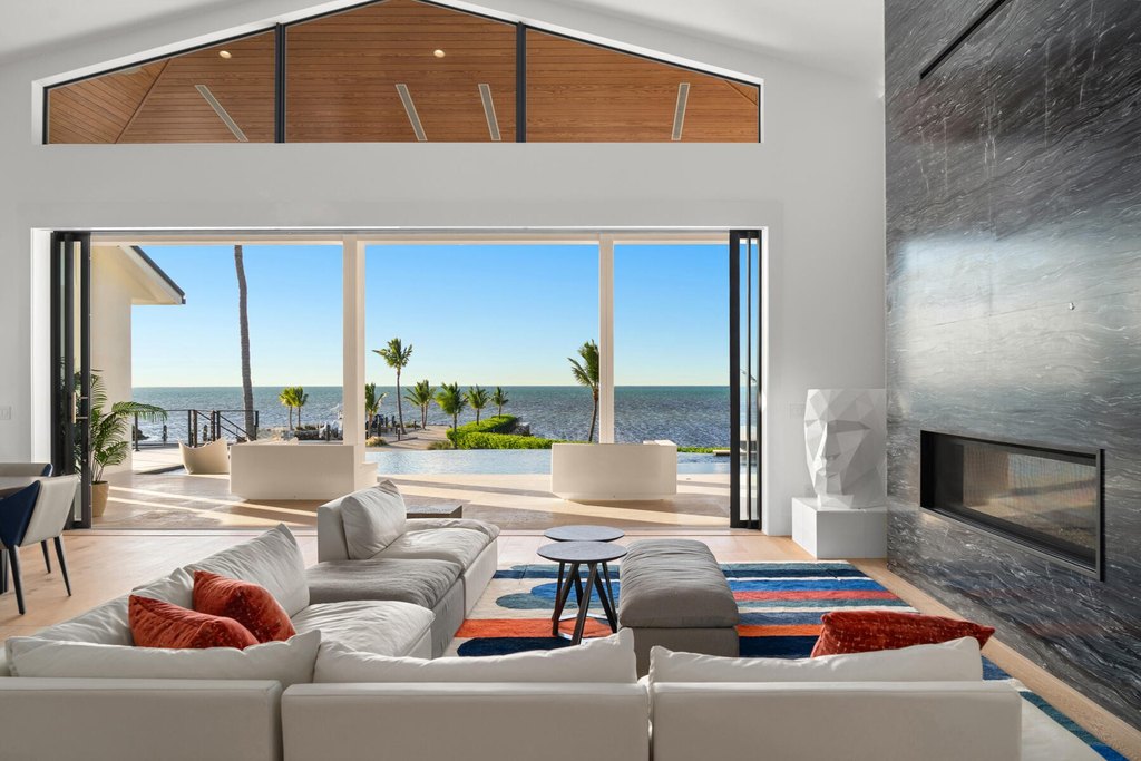 Plantation Key, Florida, 33036, United States, 6 Bedrooms Bedrooms, ,8 BathroomsBathrooms,Residential,Forsale,2011105