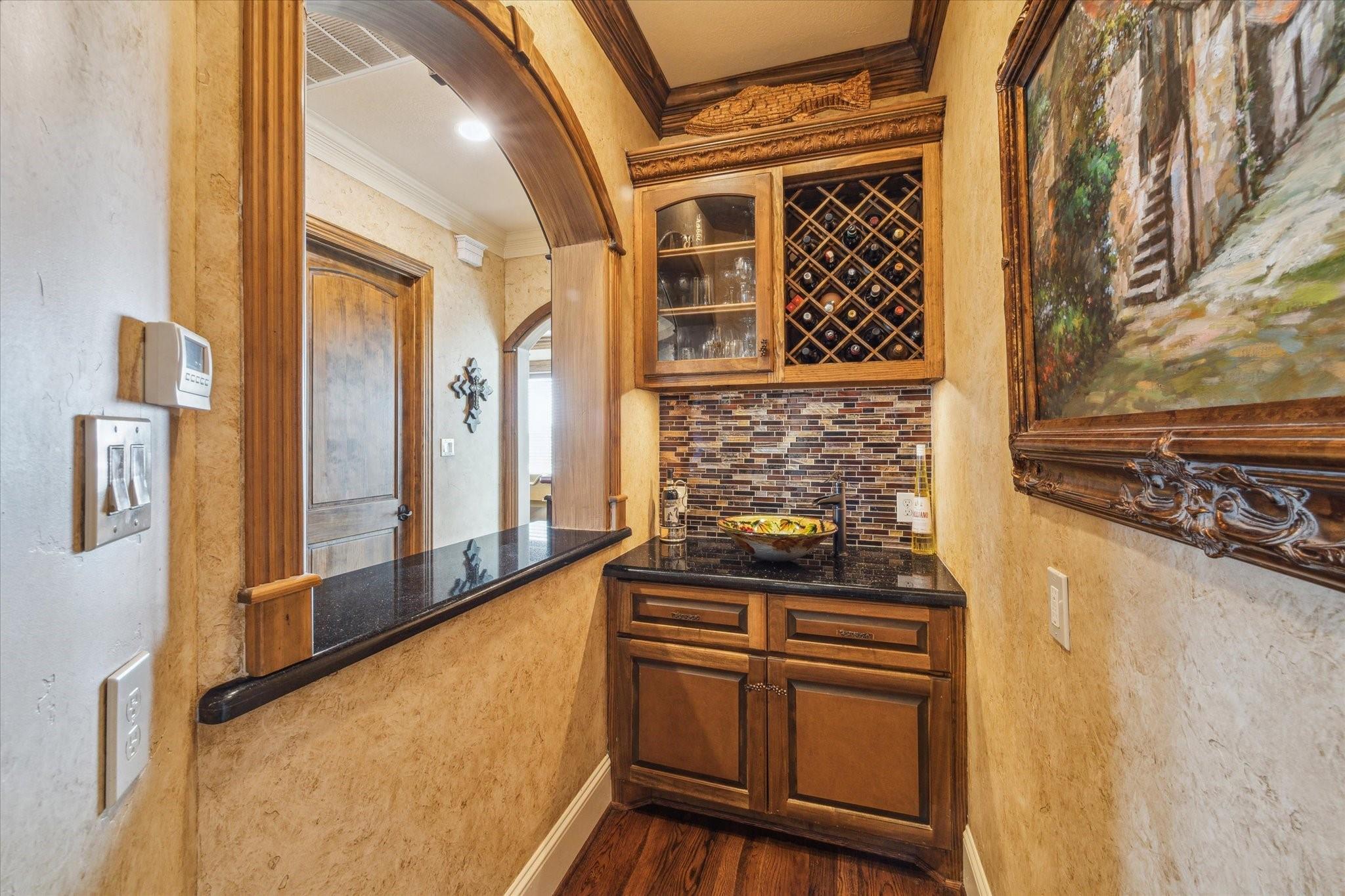 Hitchcock, Texas, 77563, United States, 4 Bedrooms Bedrooms, ,4 BathroomsBathrooms,Residential,Forsale,1953057